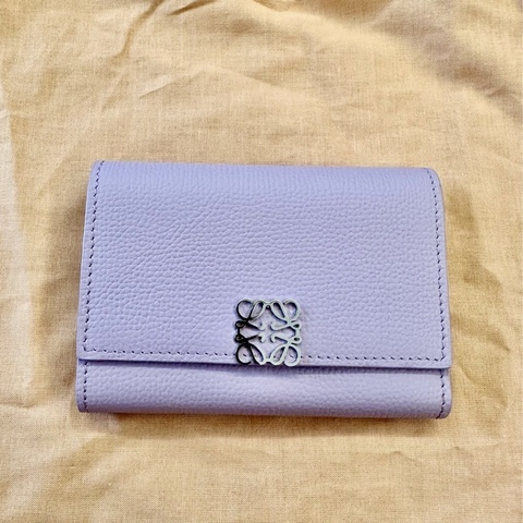 Loewe 紫色三折短夾
