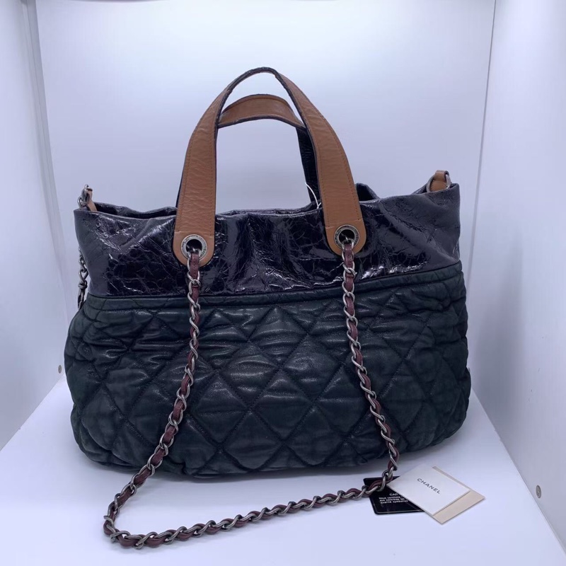 H260425）gz）二手CHANEL香奈兒2way拼皮拼色tote購物袋南瓜包，正常使用痕跡，邊角有磨損油邊有裂紋-1