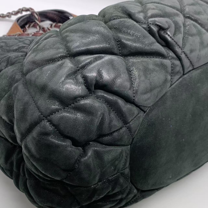 H260425）gz）二手CHANEL香奈兒2way拼皮拼色tote購物袋南瓜包，正常使用痕跡，邊角有磨損油邊有裂紋-14