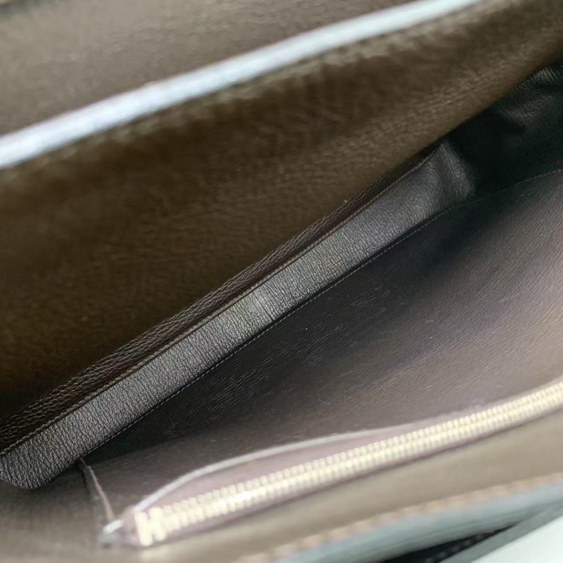 H260425）zz)二手Hermes Steve 男包郵差包巧克力色，o刻印愛馬仕熱門男包款，邊角油邊有磨損內里有划痕-6