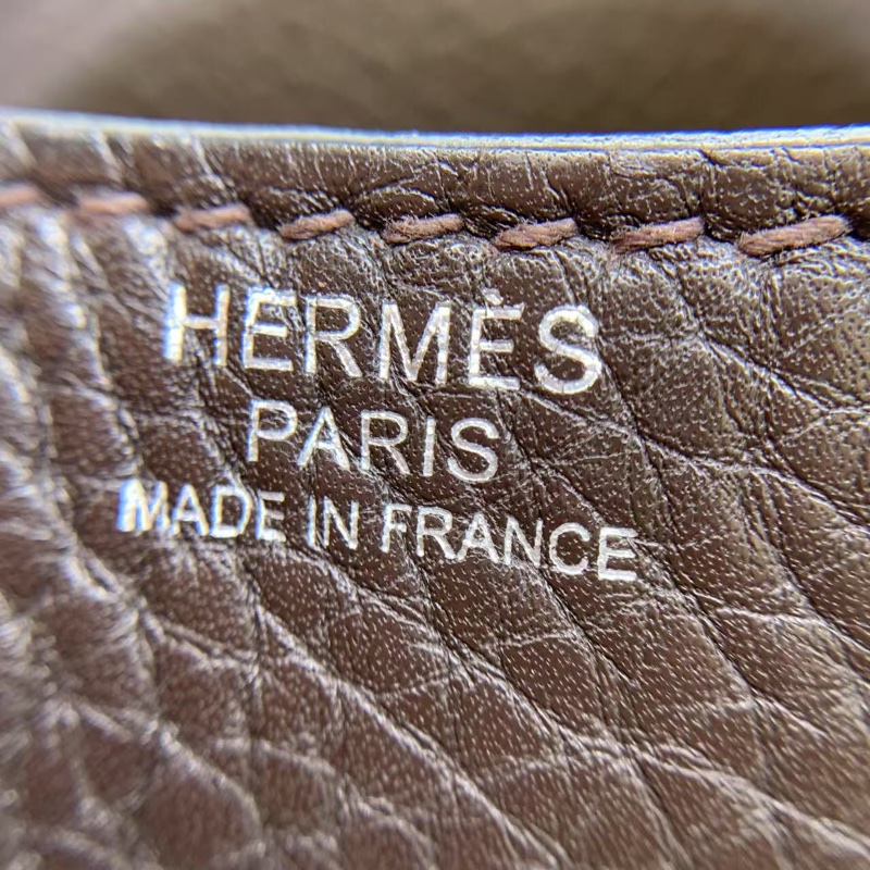 H260425）zz)二手Hermes Steve 男包郵差包巧克力色，o刻印愛馬仕熱門男包款，邊角油邊有磨損內里有划痕-20