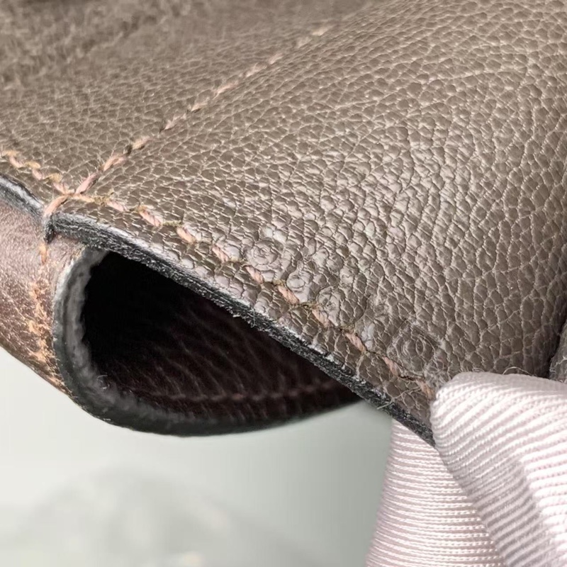 H260425）zz)二手Hermes Steve 男包郵差包巧克力色，o刻印愛馬仕熱門男包款，邊角油邊有磨損內里有划痕-25