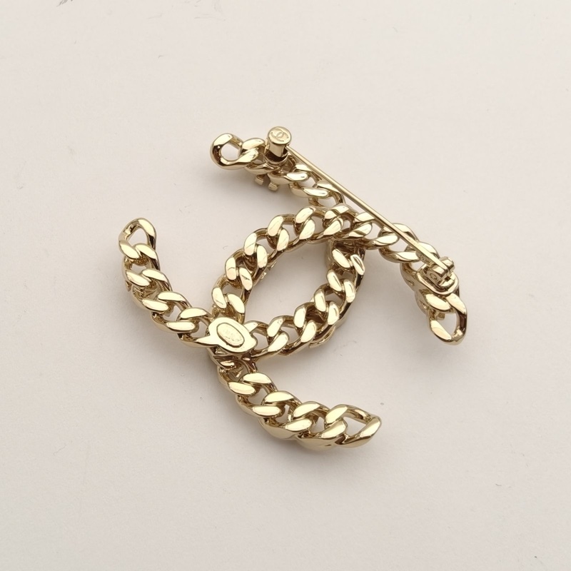 CHANEL 合金22K鏤空雙C胸針-4