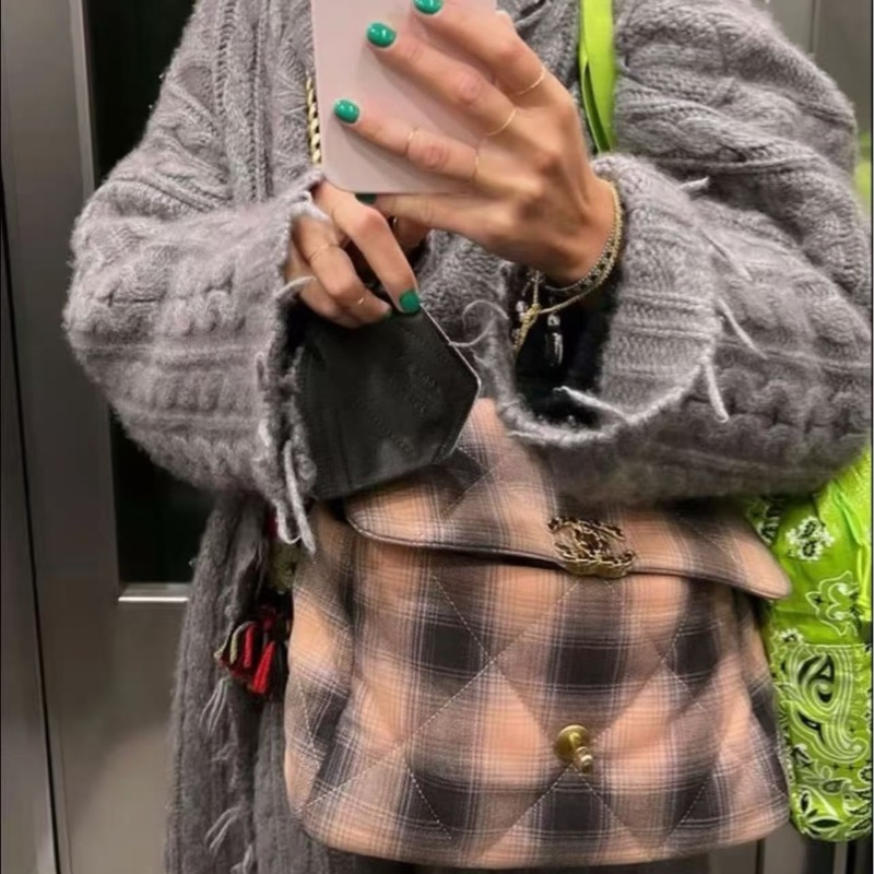 99.9新 Chanel香奈兒 19bag蜜桃粉格紋   中號30cm  配塵袋 S印-5