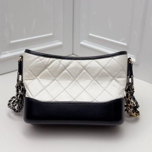 香奈兒/Chanel Gabrielle流浪包小號 白色菱格小羊皮-1