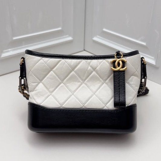 香奈兒/Chanel Gabrielle流浪包小號 白色菱格小羊皮-5