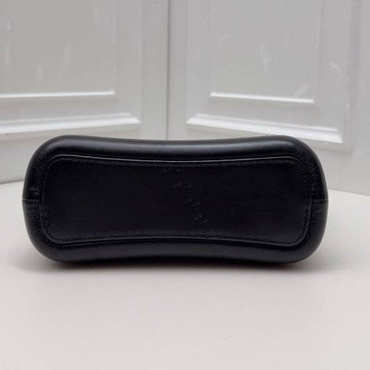 香奈兒/Chanel Gabrielle流浪包小號 白色菱格小羊皮-7