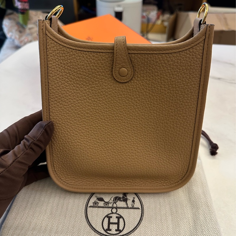 Hermes mini Evelyne 淺棕色-1