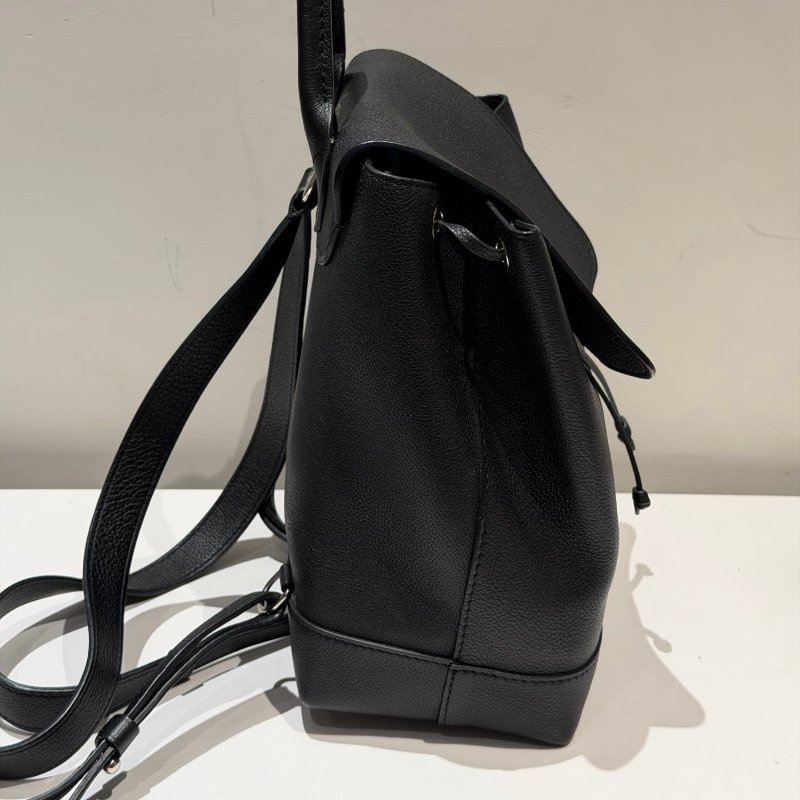 路易威登/Louis Vuitton Lock Me黑銀雙肩包-2