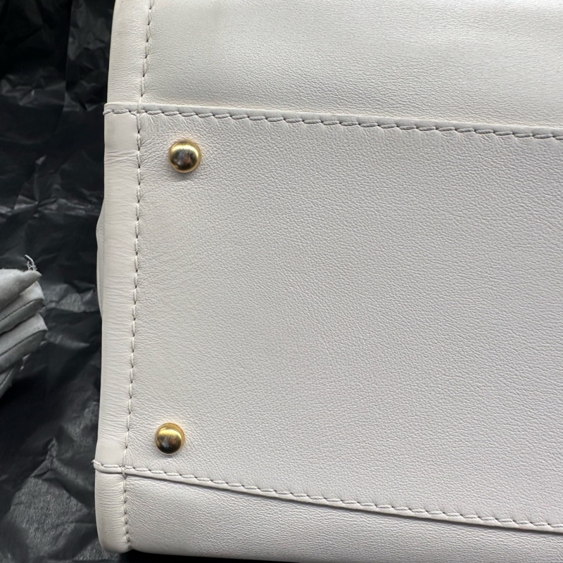 Chanel 22S 白色金扣彩色琺瑯logo全皮沙灘托特包 38cm配件：子袋-9