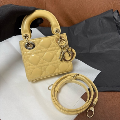 99新 迪奧/Dior 戴妃超迷你 23 年編碼 附件：塵袋