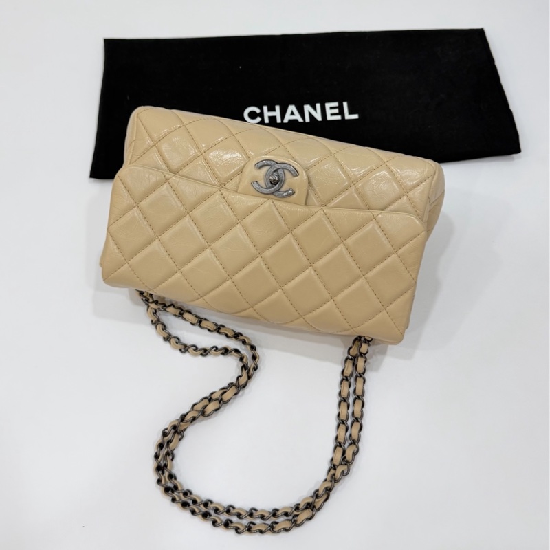 CHANEL 香奈兒 GO GO CF 油蠟牛皮 奶茶色 斜背包 肩背包 側背包 鍊條包 手提包-5