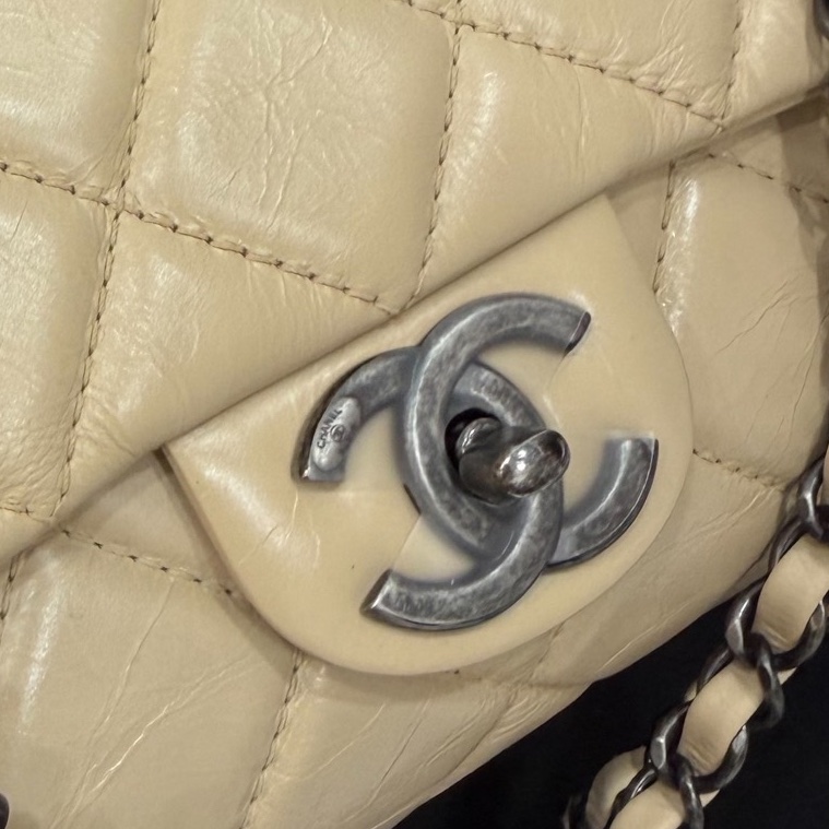 CHANEL 香奈兒 GO GO CF 油蠟牛皮 奶茶色 斜背包 肩背包 側背包 鍊條包 手提包-37