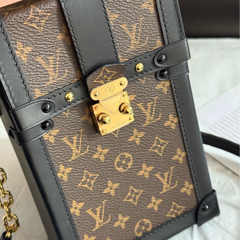 Louis Vuitton路易威登  老花盒子手機包  男女同款 尺寸：17*3*11 配件塵袋-2