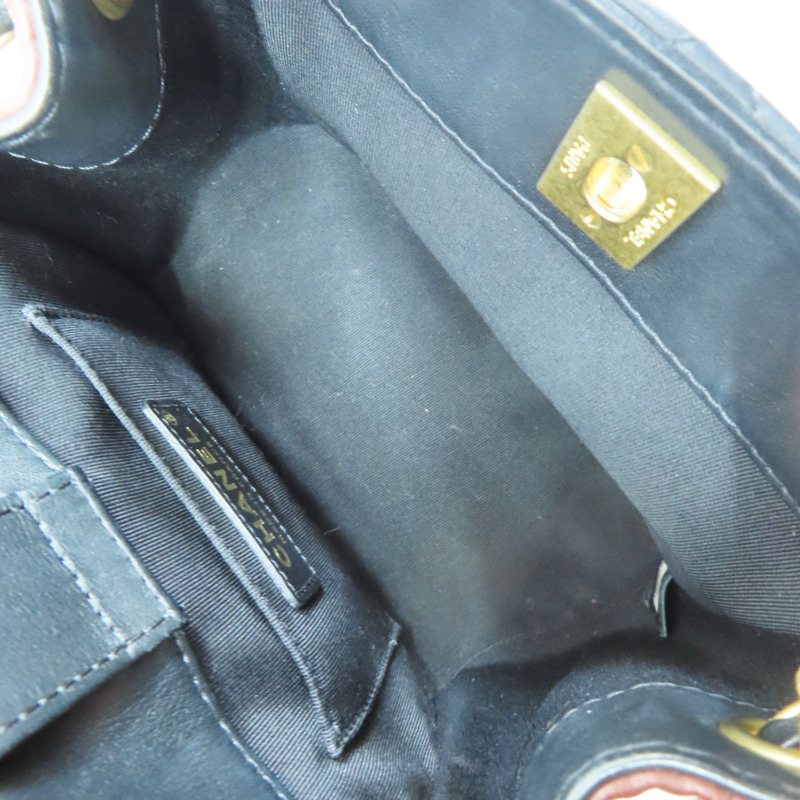 黑色/酒紅色 菱格紋 羊皮 雙色 水桶包 金釦【CHANEL 香奈兒】 AS2230-4