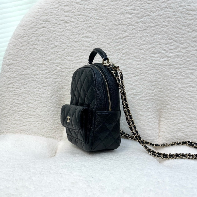 絕美小書包天菜現貨 🖤香奈兒CHANEL黑色粒紋牛皮淡金釦Classic迷你後背包 AP3753-14