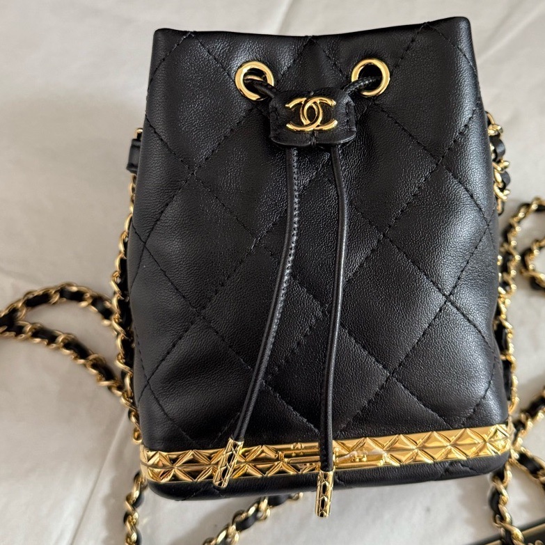 99新Chanel香奈兒22s 黑金mini抽繩水桶包 鏈條斜挎包32開有卡-0