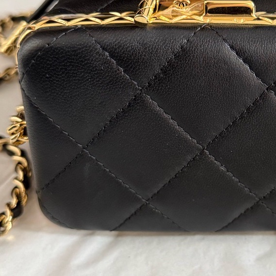 99新Chanel香奈兒22s 黑金mini抽繩水桶包 鏈條斜挎包32開有卡-7