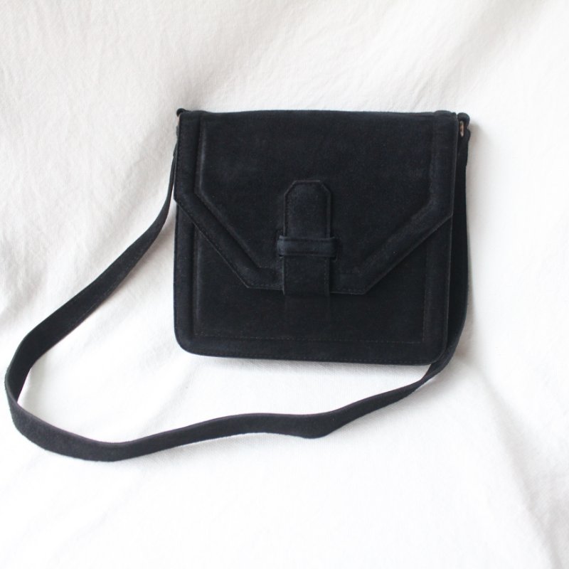 YSL黑色麂皮古董信封包-4