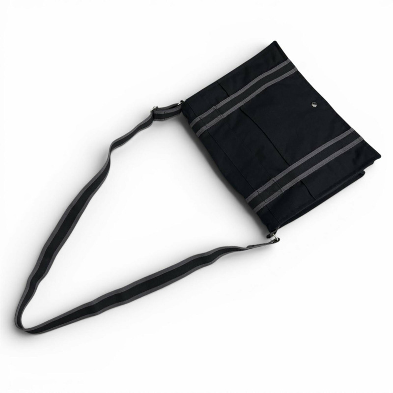 愛馬仕 Fourre-Tout Bassas PM 女士單肩包，100% 純棉材質，銀色五金配件，Sellier 紐扣，黑色，法國製造-7