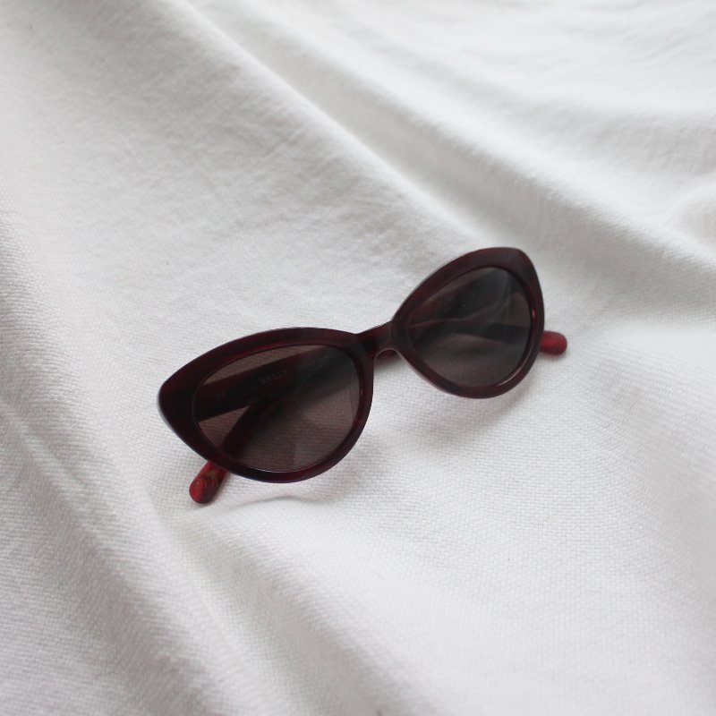 Bally紅紫色復古貓眼墨鏡-1