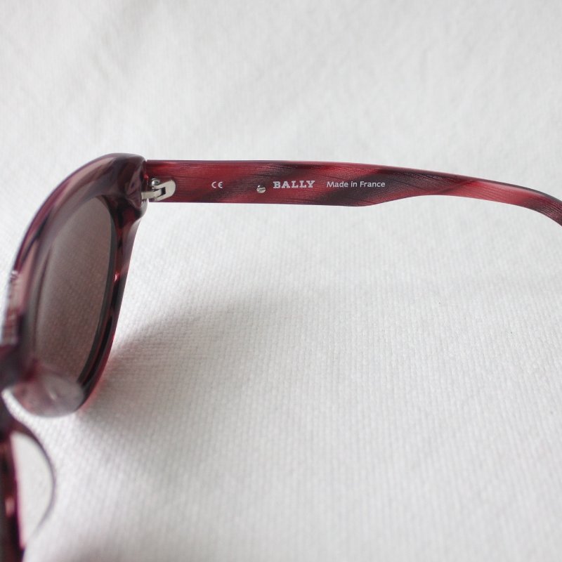 Bally紅紫色復古貓眼墨鏡-12
