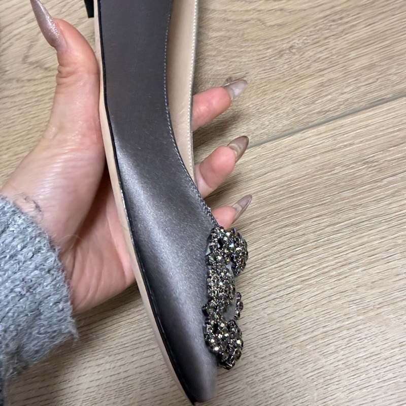 Manolo Blahnik HANGISIFLAT深灰色緞面寶石平底鞋 原價44900-12