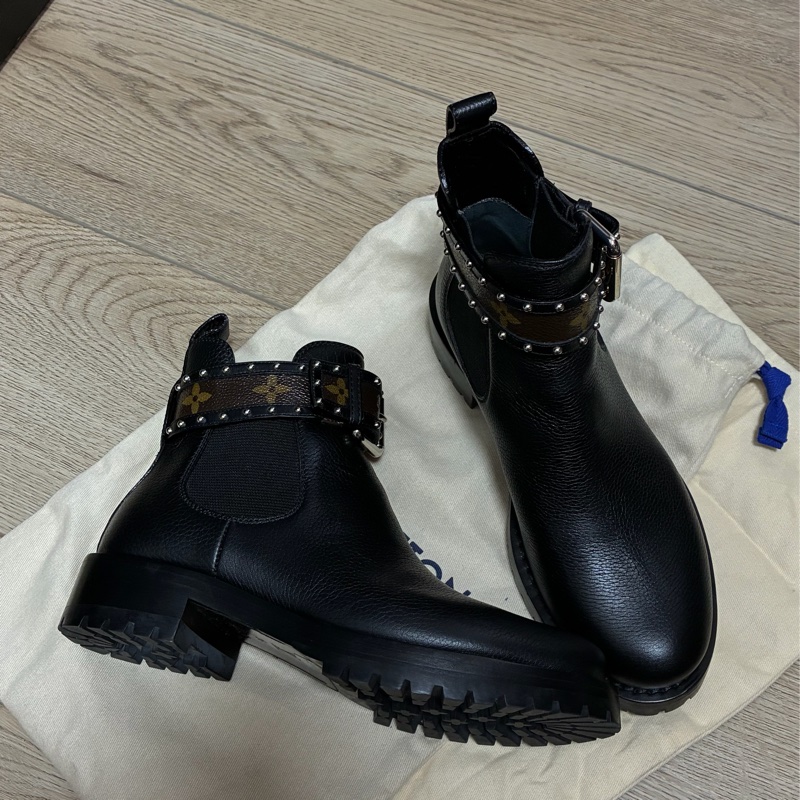 LOUIS VUITTON 粒面小牛皮Monogram Discovery平底踝靴-0