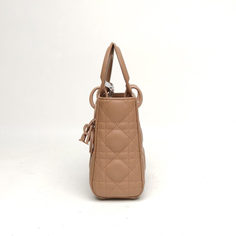 DIOR Lady戴妃包三格豆沙粉牛皮粉扣2020肩背包-1