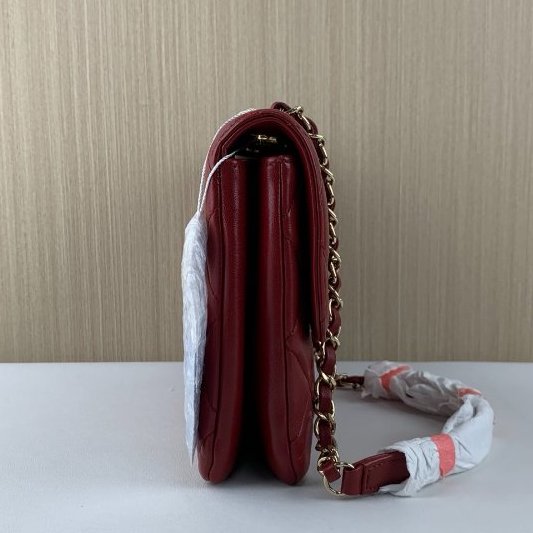 香奈兒/Chanel 紅色羊皮金扣風琴腋下包-2