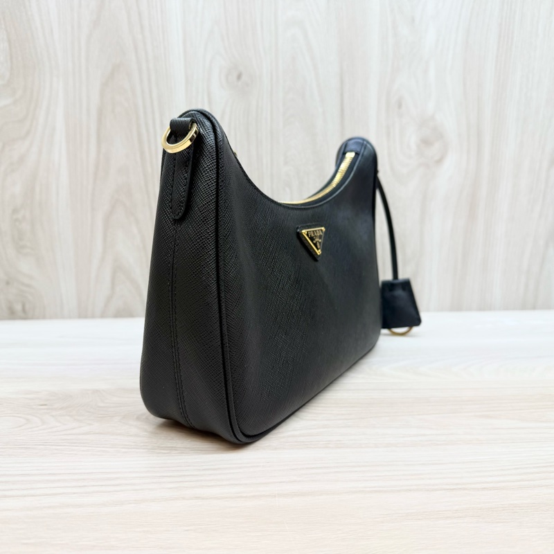 PRADA 黑色牛皮金釦ReEdition 2025 Saffiano 1BH204-4