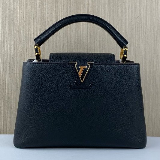 路易威登/Louis Vuitton Capucines 黑金手提包-5
