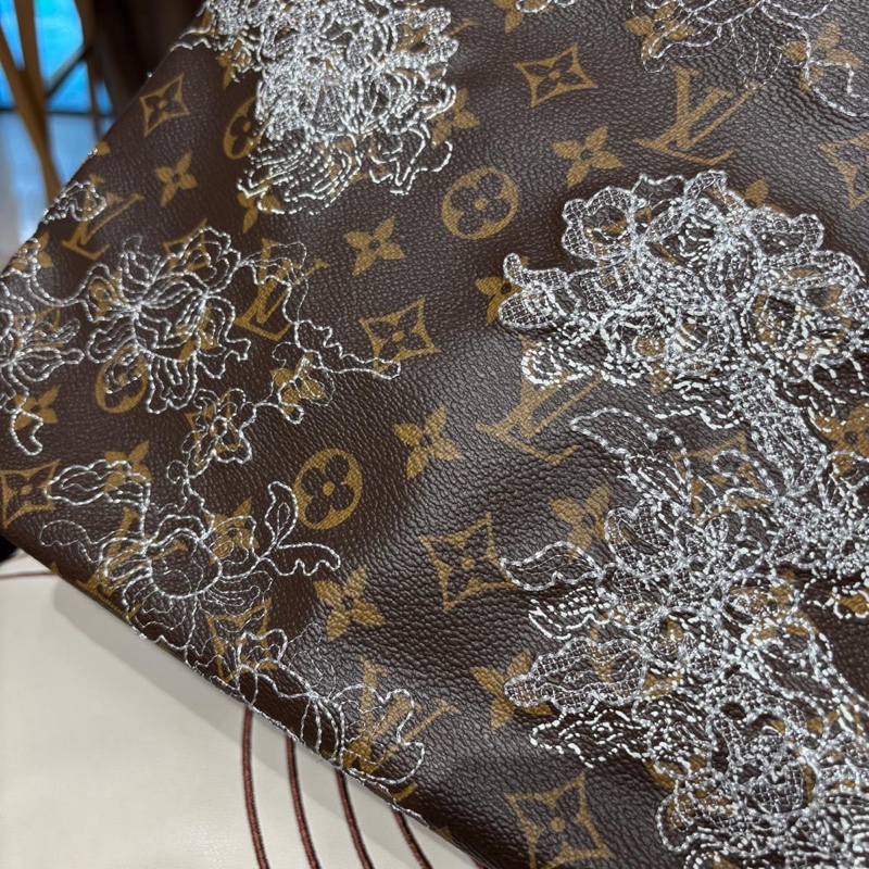 Lv Dentelle Batignolles Horizontal Tote M95400-6