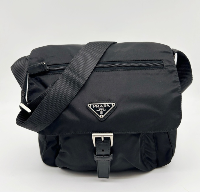 「JL精品代購」Prada黑色降落傘三角標單肩郵差包-8