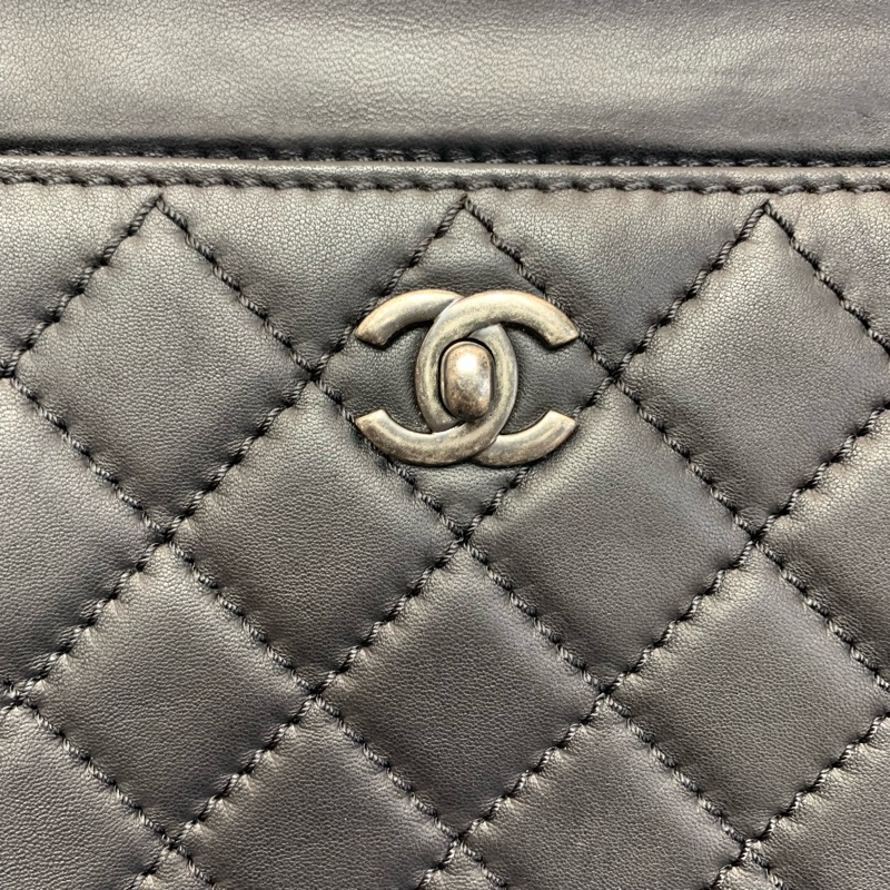 中古包🖤Chanel黑色小羊皮金屬鎖鏈肩背袋-10