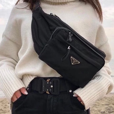 PRADA 黑銀經典三角LOGO TESSUTO尼龍斜背包2VL005