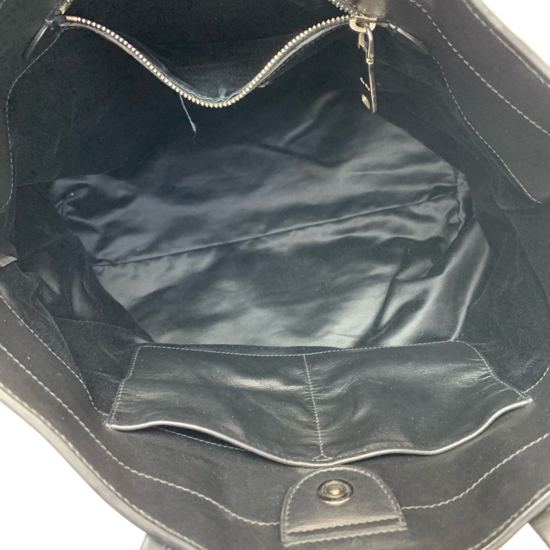 OL必備大牌平價黑色手袋👜Miumiu中古黑色皮革手袋-8