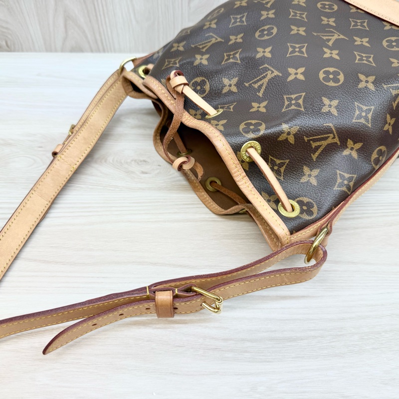 LV✨原花束口BB抽繩水桶包M46983-10