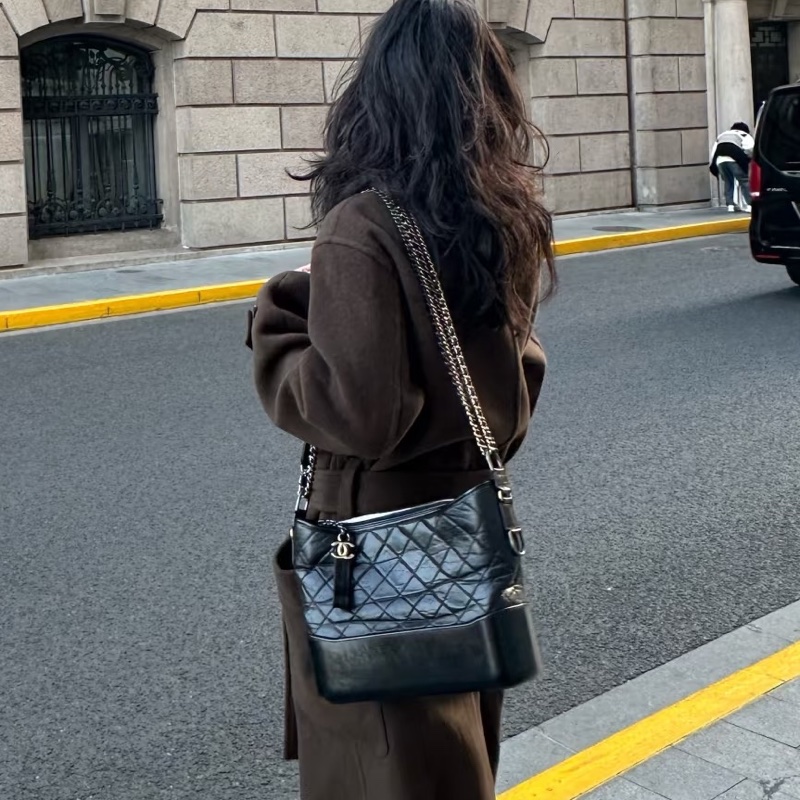 🌚CHANEL香奈兒Gabrielle系列大號流浪托特包-31