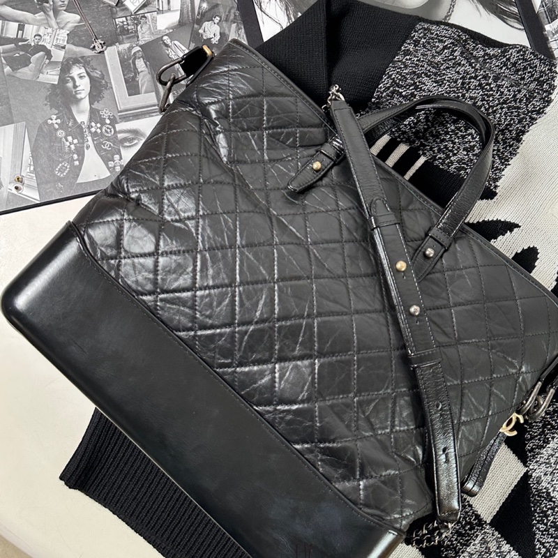 🌚CHANEL香奈兒Gabrielle系列大號流浪托特包-40