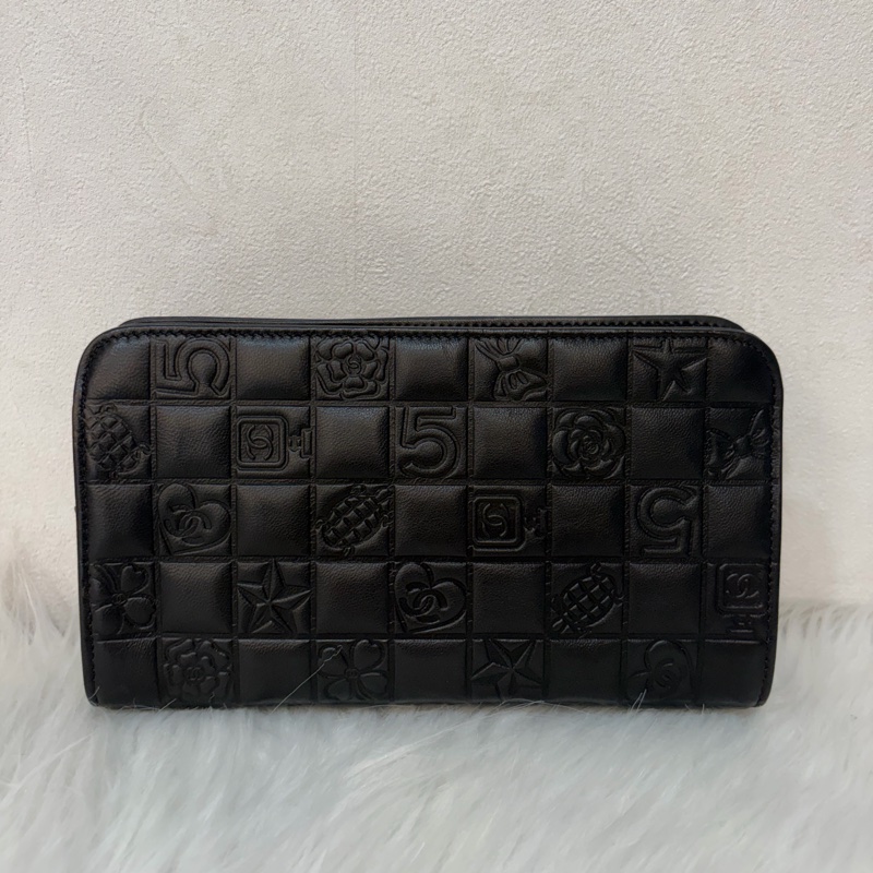 CHANEL A28587 黑羊皮 銀釦 拉鍊 化妝包 萬用包-2