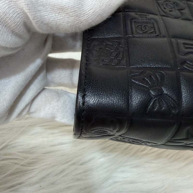 CHANEL A28587 黑羊皮 銀釦 拉鍊 化妝包 萬用包-7