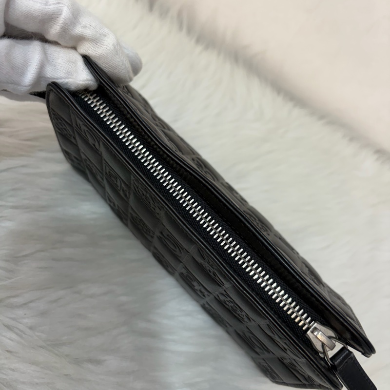 CHANEL A28587 黑羊皮 銀釦 拉鍊 化妝包 萬用包-23