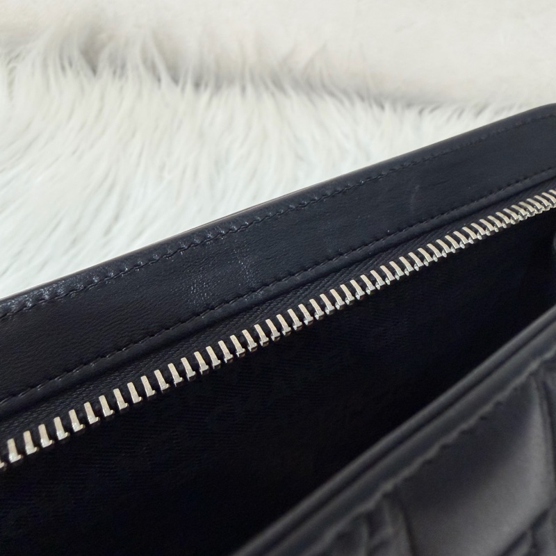 CHANEL A28587 黑羊皮 銀釦 拉鍊 化妝包 萬用包-24