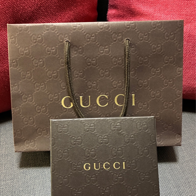 GUCCI 咖啡色壓紋短夾-7