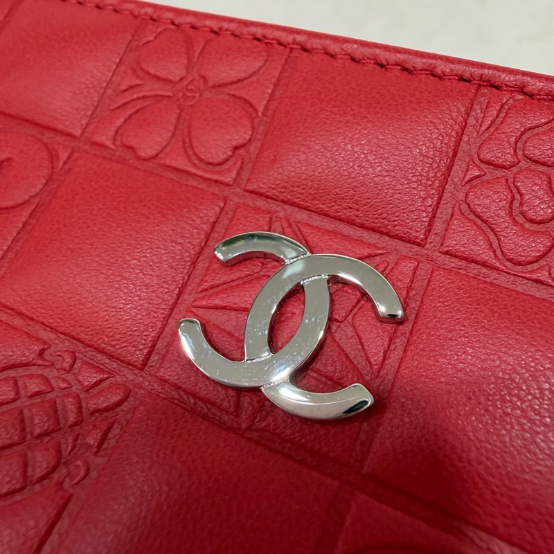 CHANEL A28587 紅羊皮 銀釦 多元素 拉鍊 化妝包 萬用包-5