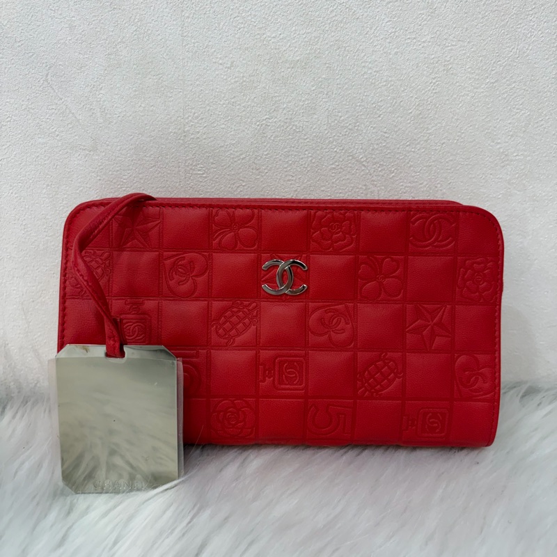 CHANEL A28587 紅羊皮 銀釦 多元素 拉鍊 化妝包 萬用包-23