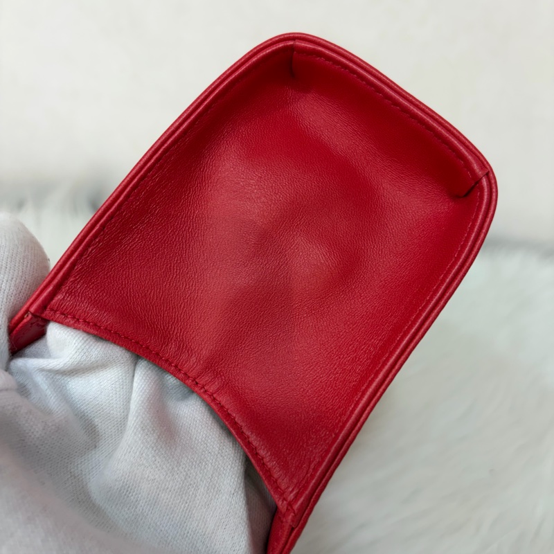 CHANEL A28587 紅羊皮 銀釦 多元素 拉鍊 化妝包 萬用包-42