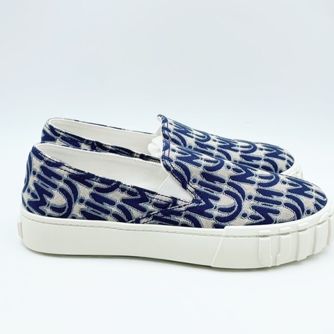 Miumiu繆繆經典款logo餅乾鞋 38.5碼 🈚附件