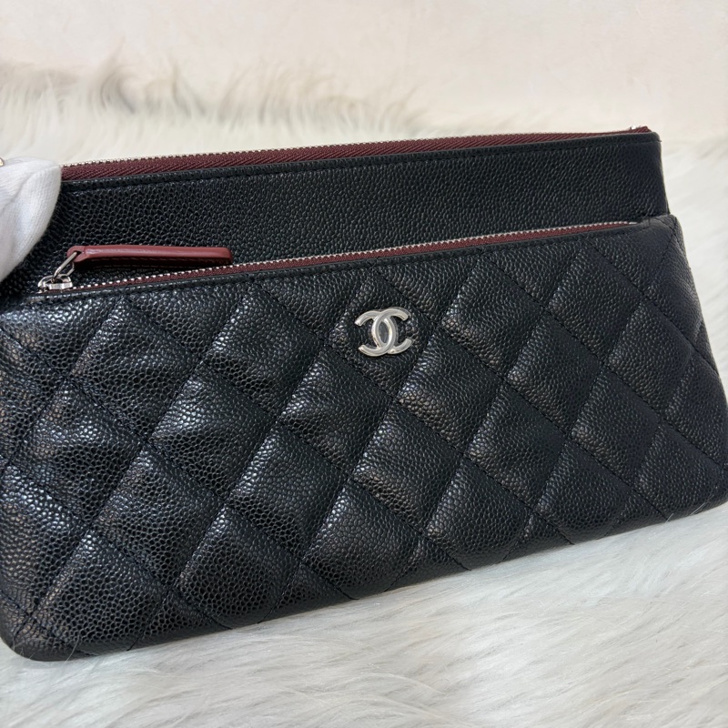 CHANEL AP1704 黑荔枝皮 牛皮 銀釦 一字拉鍊 雙層 手拿包 萬用包-12